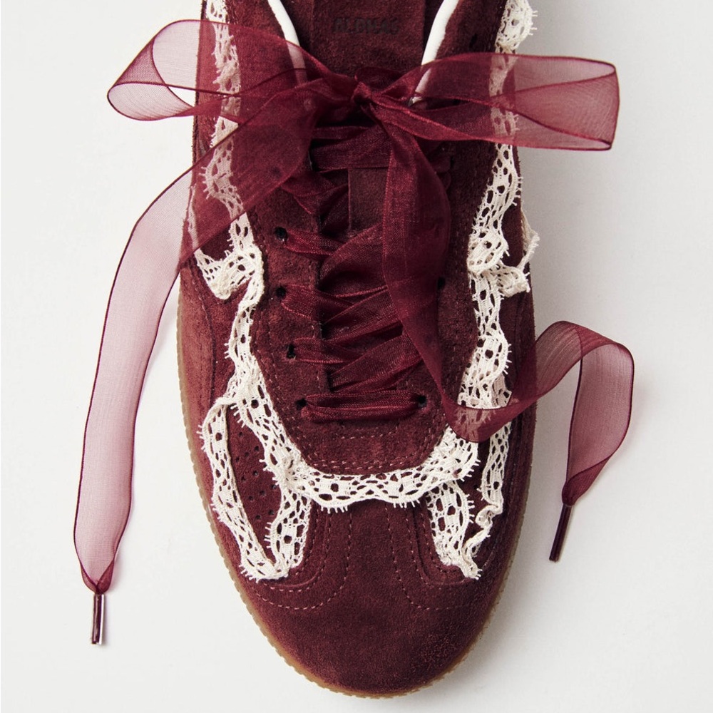 ALOHAS Burgundy suede sneakers with crochet trims
